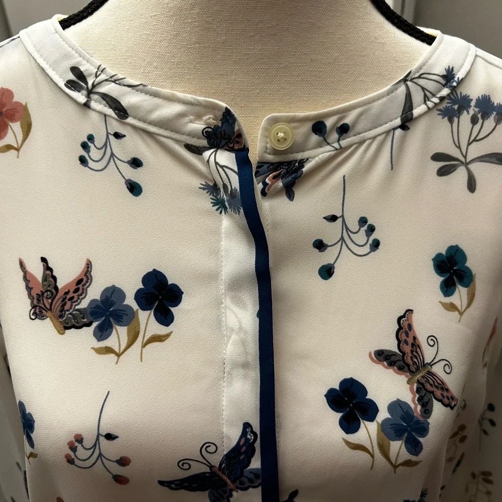 Ann Taylor LOFT Size Medium Sheer Floral Spring Colorful Blouse - Picture 2 of 8